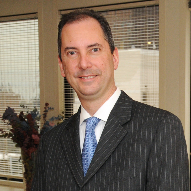 	Mark Zavelson
	