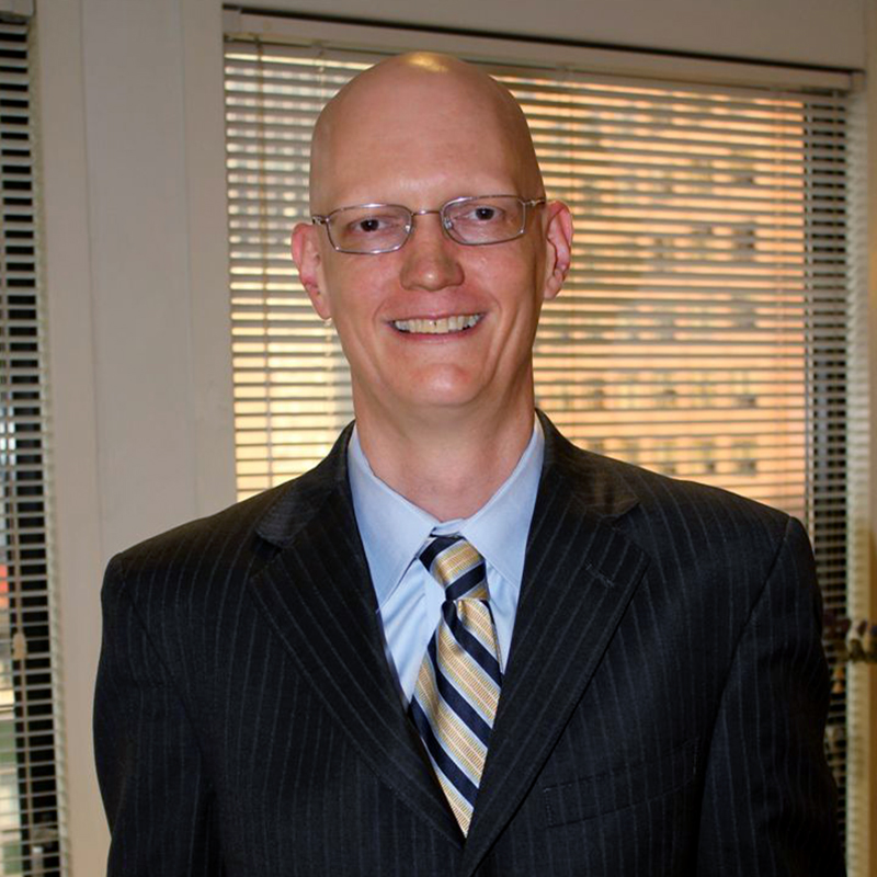 	Robert D. MacArthur
	